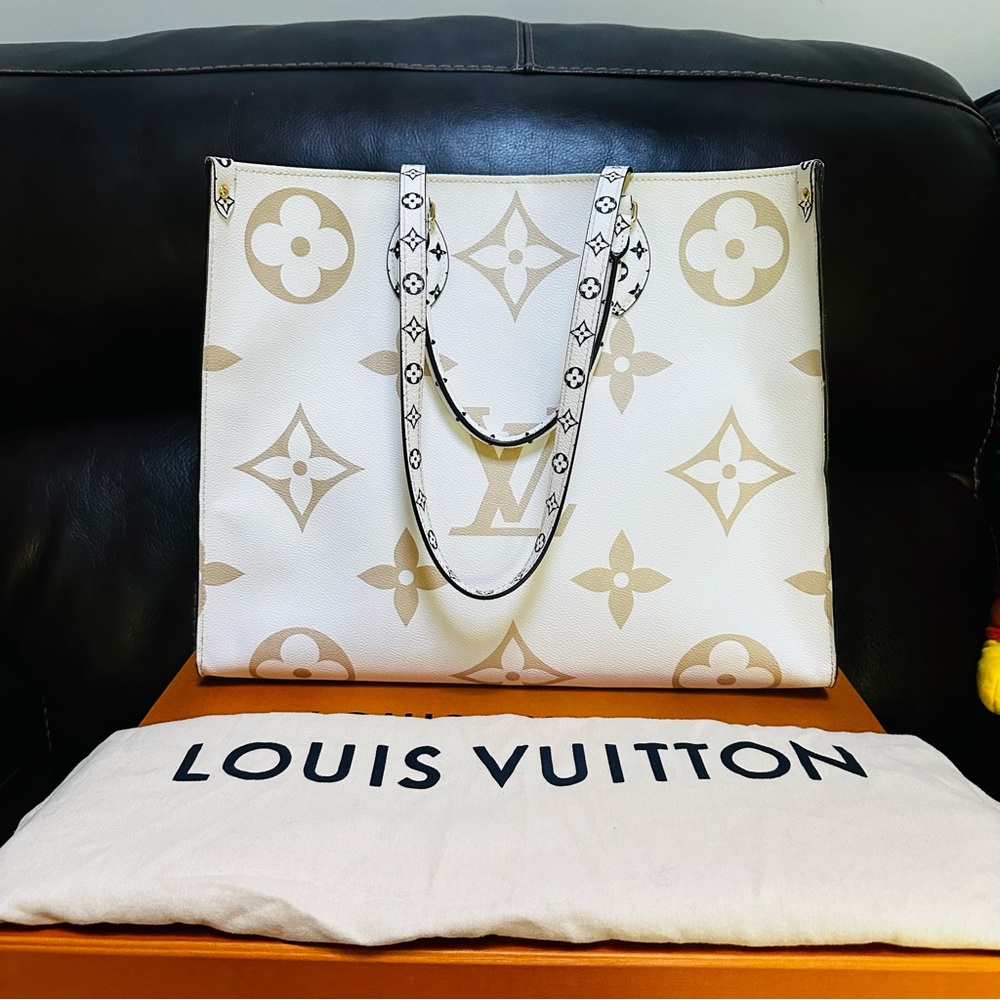 Louis Vuitton Onthego GM Khaki and Beige Bicolor LIMITED EDITION